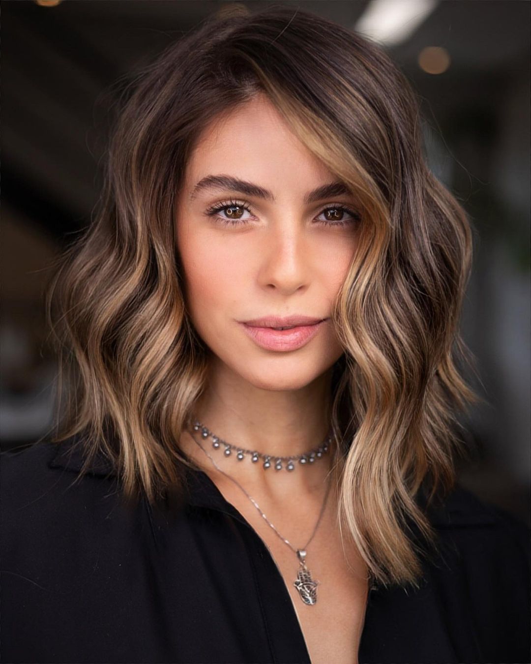 Refreshing Blonde Money Piece for Brunette Bob