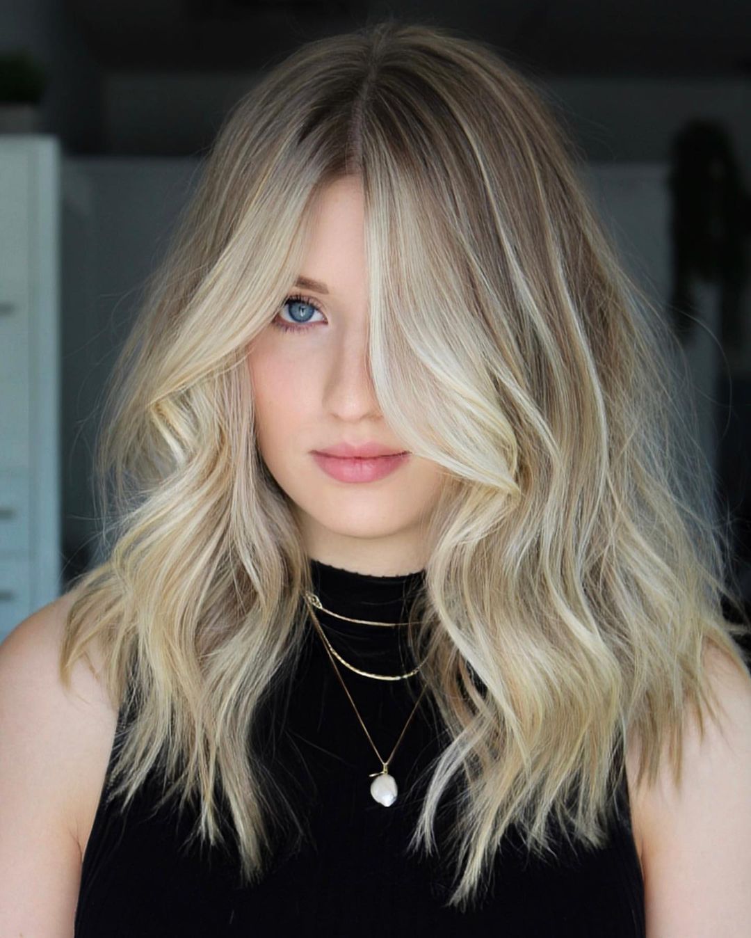 Delicate Light Blonde Highlights for Fine Hair